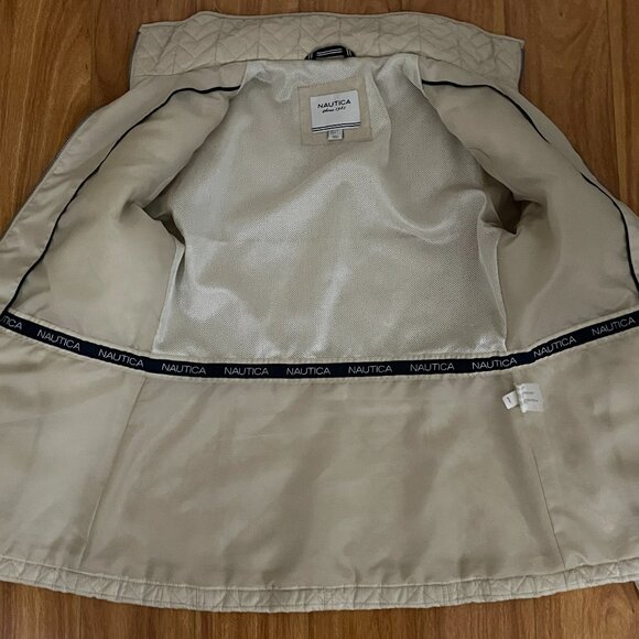 Light Weight Quilted Jacket - M - Picture 3 of 3